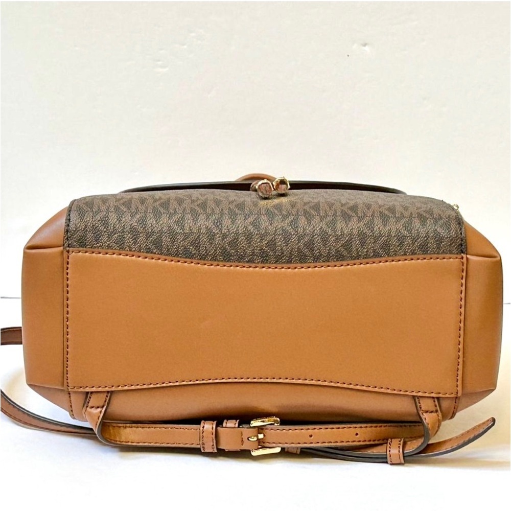 Michael Kors Medium Logo Phoebe Backpack Brown - Picture 9 of 11